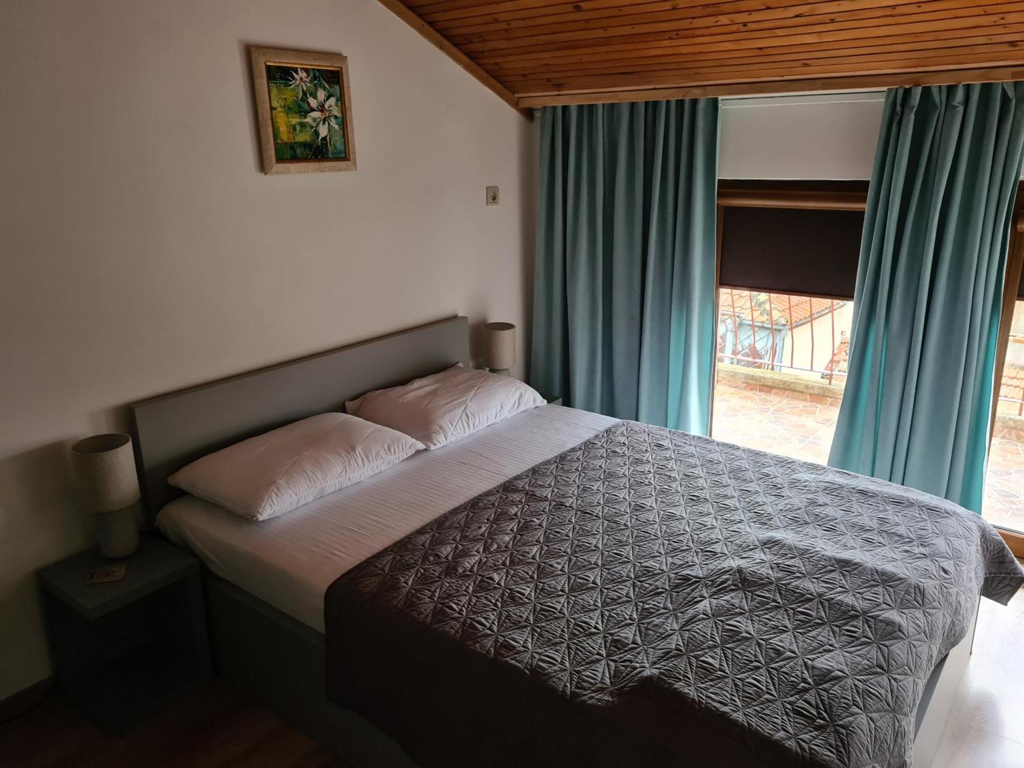Guest House Lambovi Nesebar Esterno foto